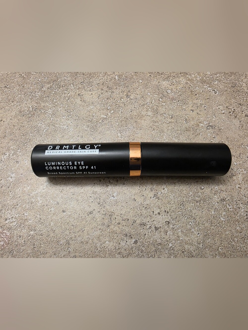 Drmtlgy Luminous Eye Corrector SPF 41 - Fair